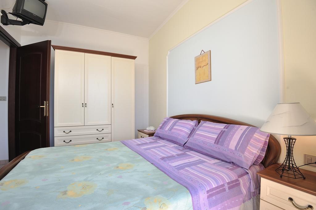 Apartments Baunei Phòng bức ảnh
